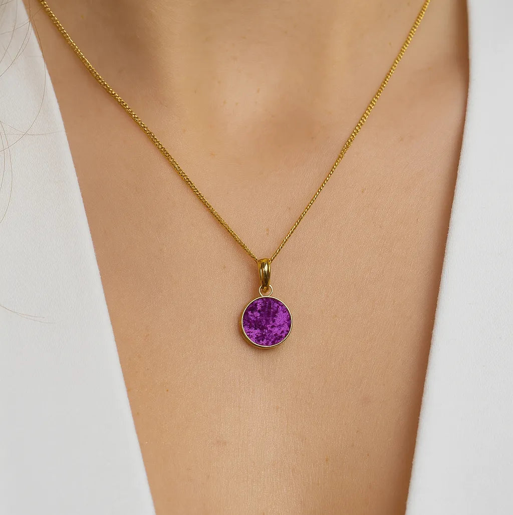 Round Pendant Infused with Ashes or Fur | Solid Gold