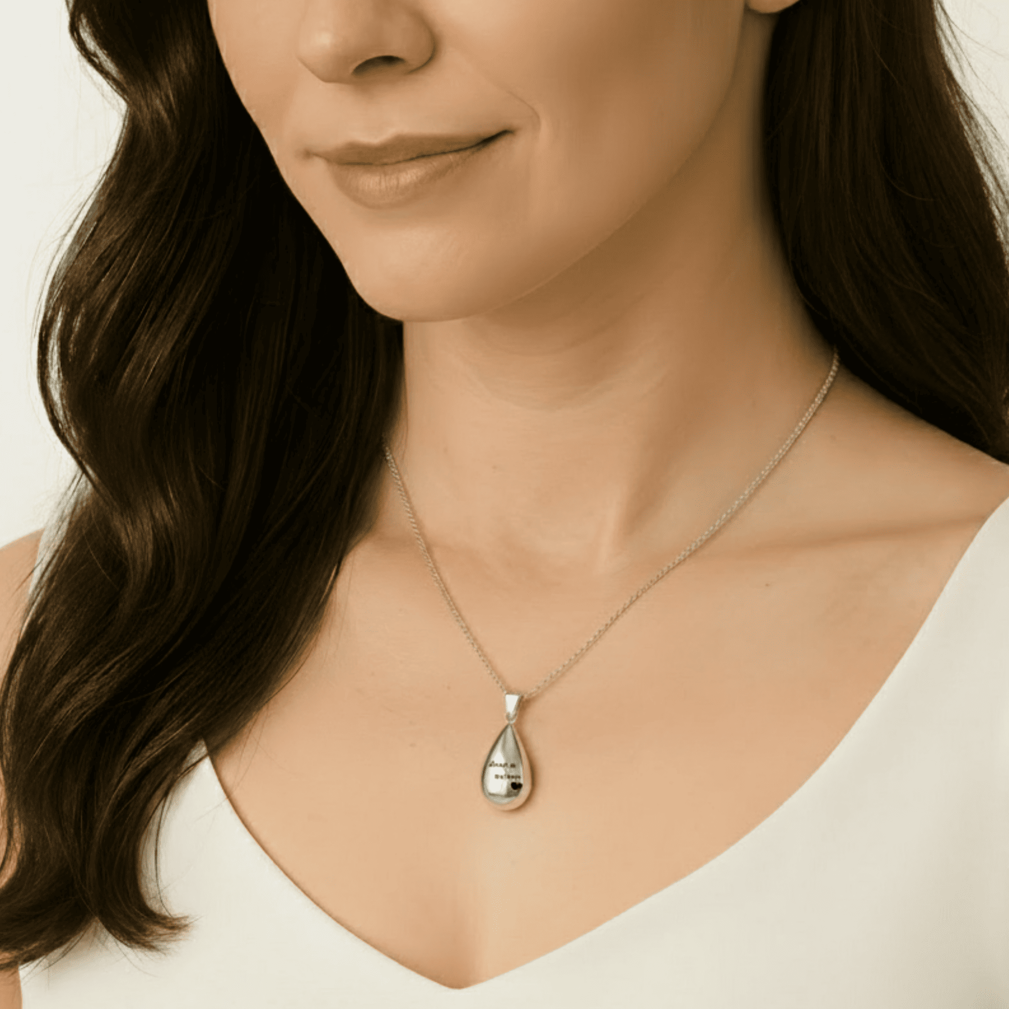 Teardrop Urn Necklace – Keepsake Pet Ash Holder